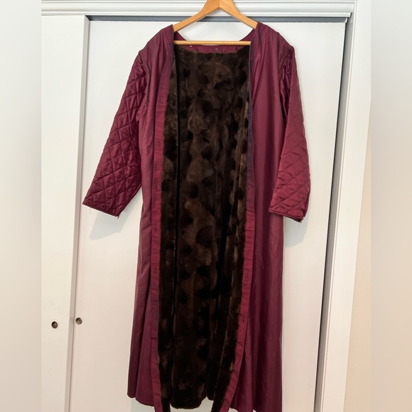 Customized coat - Picture 2 of 4